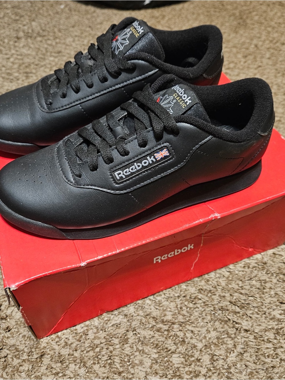 Reebok Black Princess Size 8 Women Leather Low-Profile Sneakers NEW IN BOX